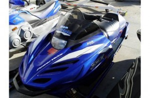 Yamaha SRX700 watercraft